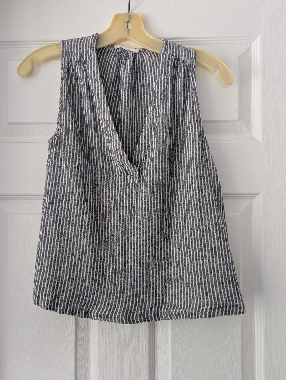 Marine Layer Gray And White Striped V-Neck Sleeveless Top